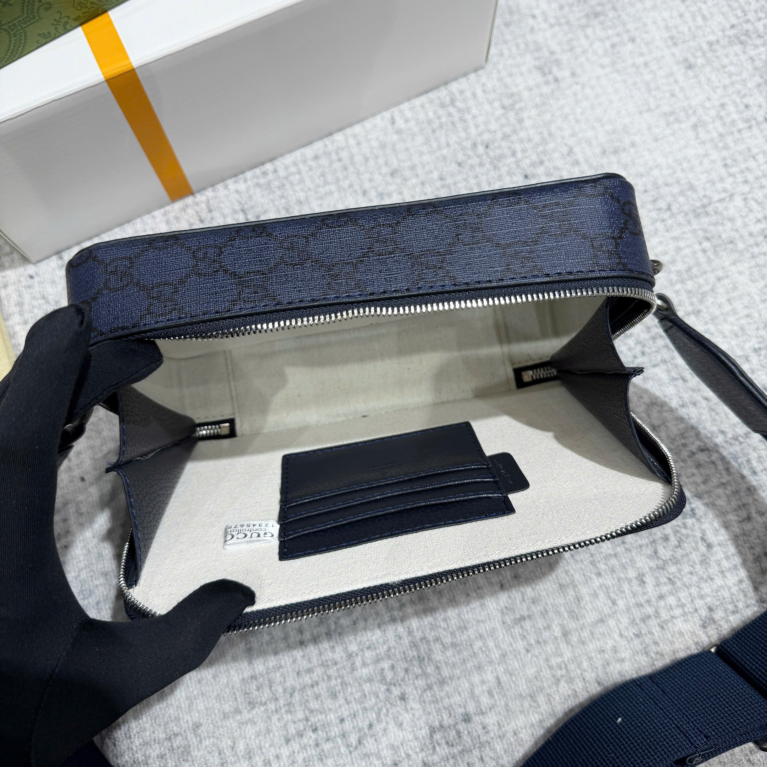 Túi hộp đeo chéo Gucci GC Xanh than họa tiết monogram logo GG size 23x7.5x14.5cm Like Auth on web fullbox bill thẻ PLD